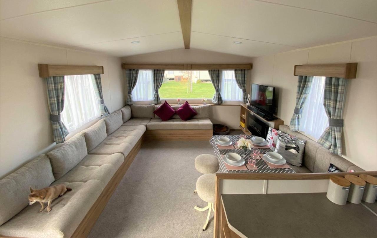 The Burrows Holiday Caravan, Seal Bay Selsey Esterno foto